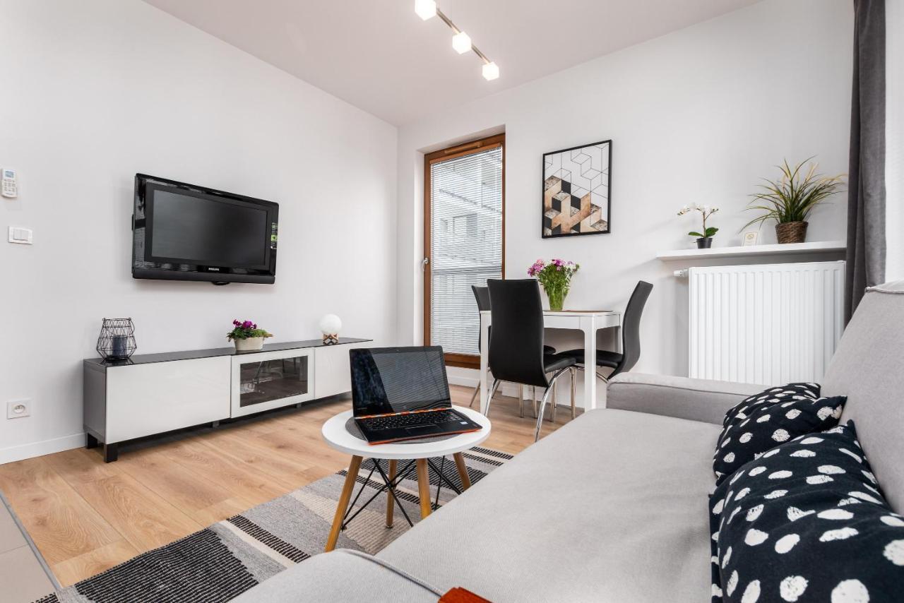 Bg Apartments Grzybowska Warsaw Exterior photo
